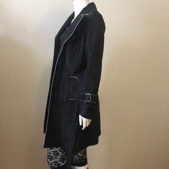 10% off Spring black coat - Picture 4 of 5
